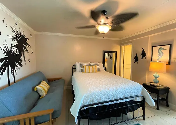 Retreat @ Beachview 226 Apartment